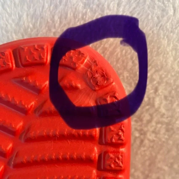 Red Crocs - Picture 7 of 7